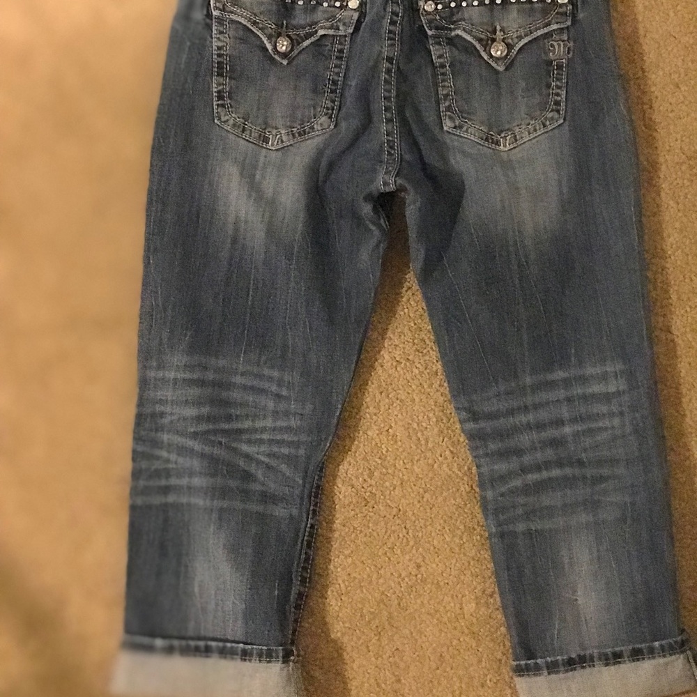 Miss Me Capris